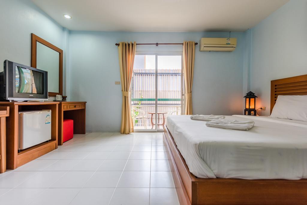Simply Hotel Plage de Kata Extérieur photo